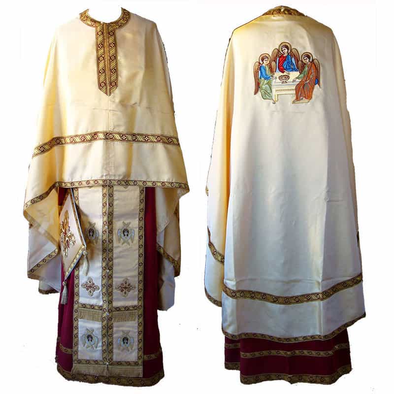 Свещеническо облекло